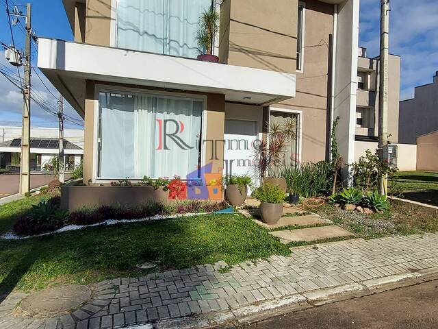 #303 - Casa para Venda em São José dos Pinhais - PR